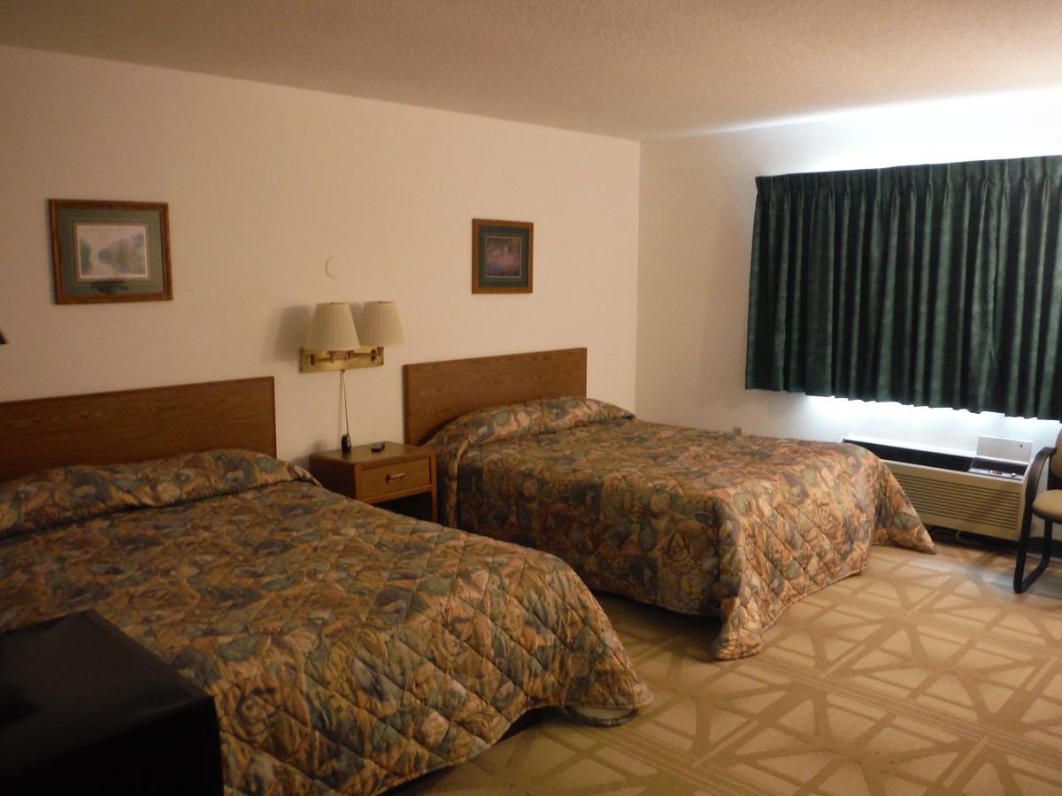 Caravan Motel 2*