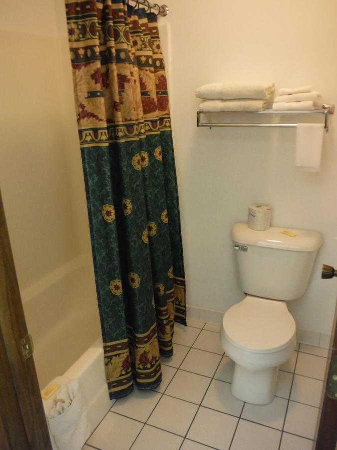 Caravan Motel Cannon Falls